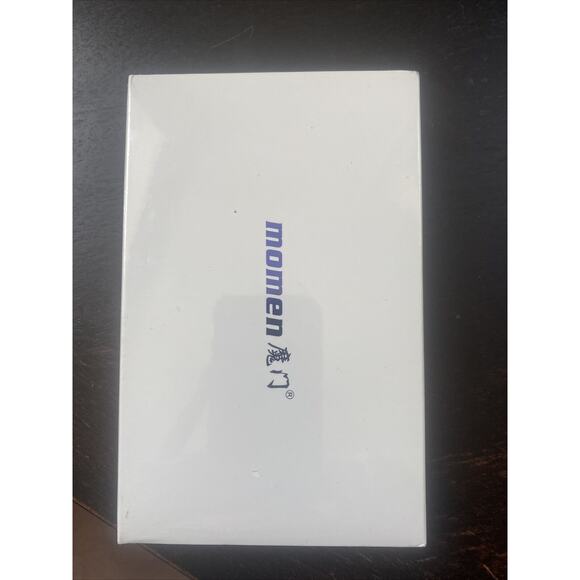 Momen QC 3.0 + 4 USB Power Adapter - Picture 2 of 4